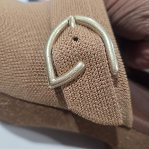 ROTHY'S The Buckle Clog Brown Butternut Women’s US 7.5 EU 37.5 UK 5 New W/ Box - Picture 6 of 15